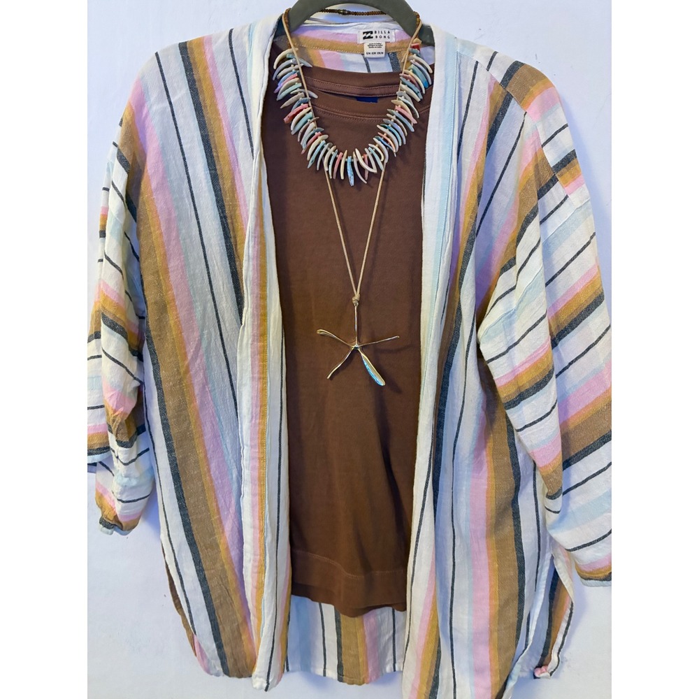 Coastal Chic Bundle Billabong Striped Kimono Old Navy Tee Starfish Jewelry 4pc